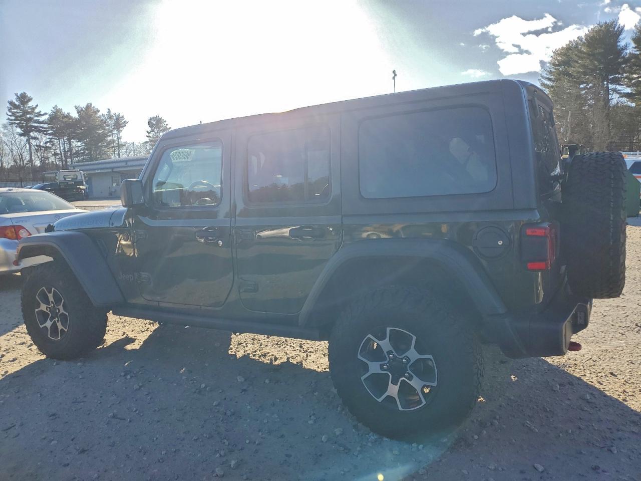 Jeep Wrangler Rubicon Image 4