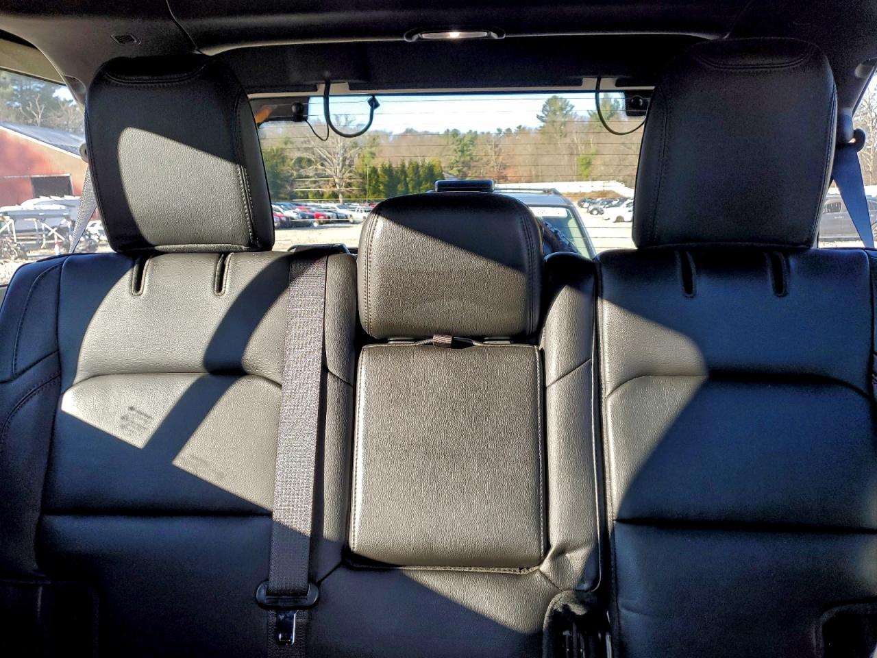 Jeep Wrangler Rubicon Image 13