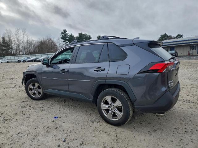Toyota RAV4 Xle Image 2